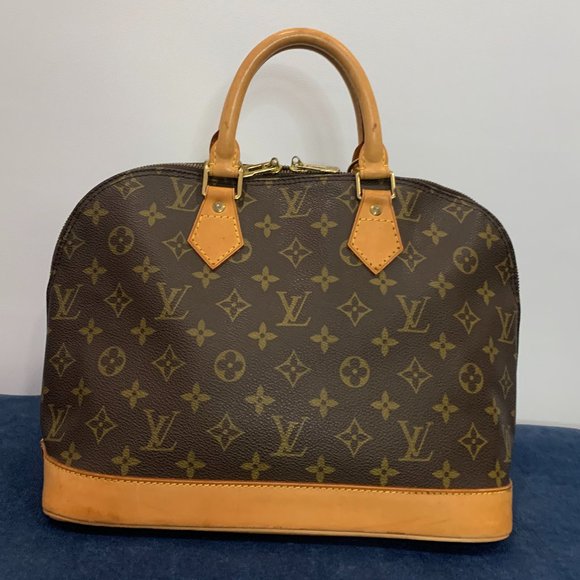 Louis Vuitton Handbags - Authentic Louis Vuitton Vintage Alma MM Handbag Purse